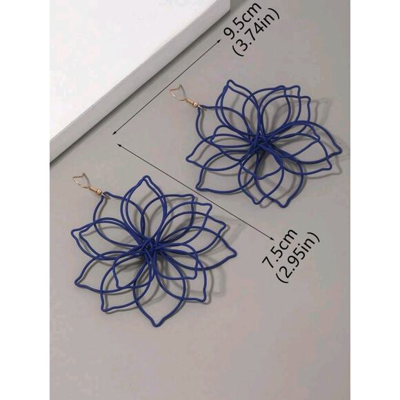 Exaggerated Blue Flower Petal Earrings - Unique Fashion Metal Jewelry - Picture 2 of 2